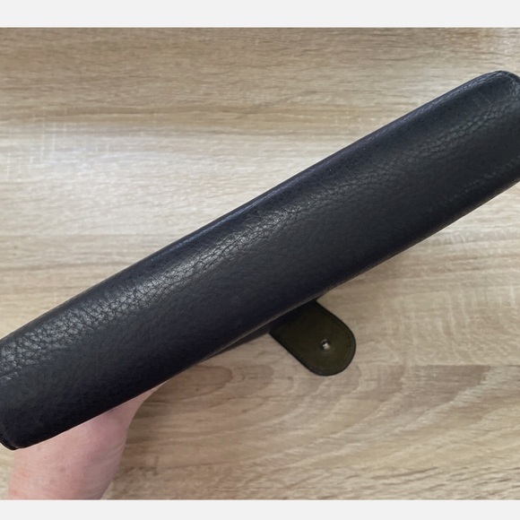 A5 custom Van Der Spek Janet Leather Planner / Organizer in Black & Olive - Picture 5 of 11